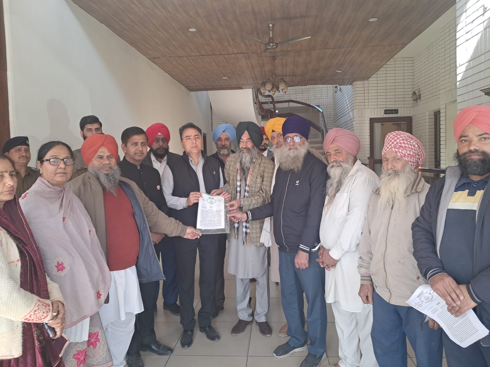 Latifpur Rehabilitation Front gave a memorandum to Aam Aadmi Party Punjab President and Cabinet Minister Mr. Aman Arora